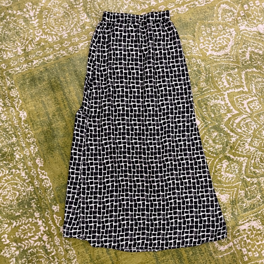 Dynamite Patterned Maxi Skirt Size XS